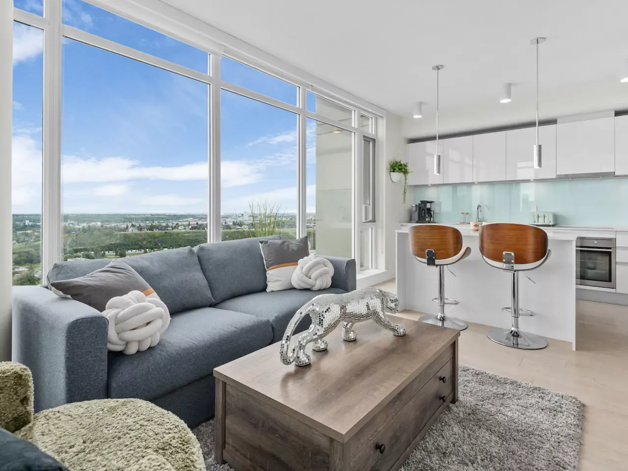 short term apartment rentals calgary